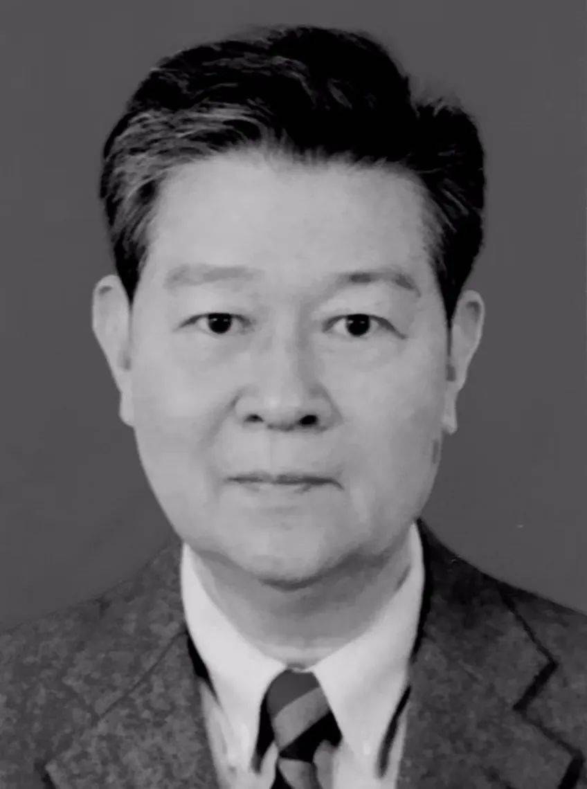 我国著名的半导体光电子学专家王圩先生因病在京逝世，享年86岁