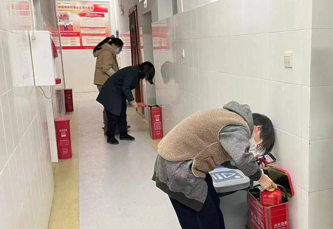 贵阳市第十中学▲修文县第一中学▲息烽县底寨中学少年不惧岁预长