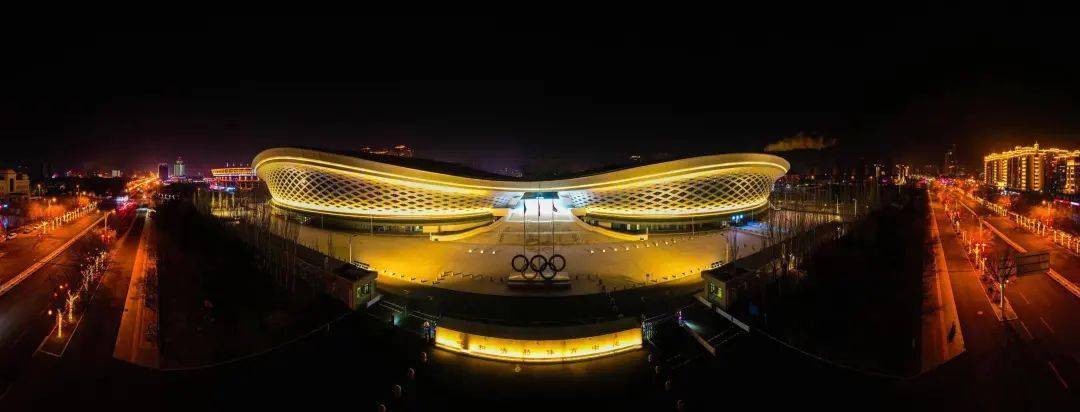 呼和浩特体育中心内蒙古体育馆呼和浩特体育场说起呼和浩特的地标建筑