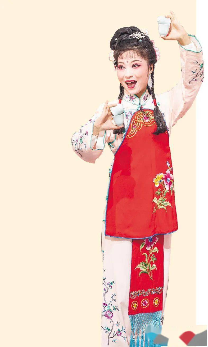 艺术新星用花鼓戏唱红长沙_陈雨晴_杯子_市花