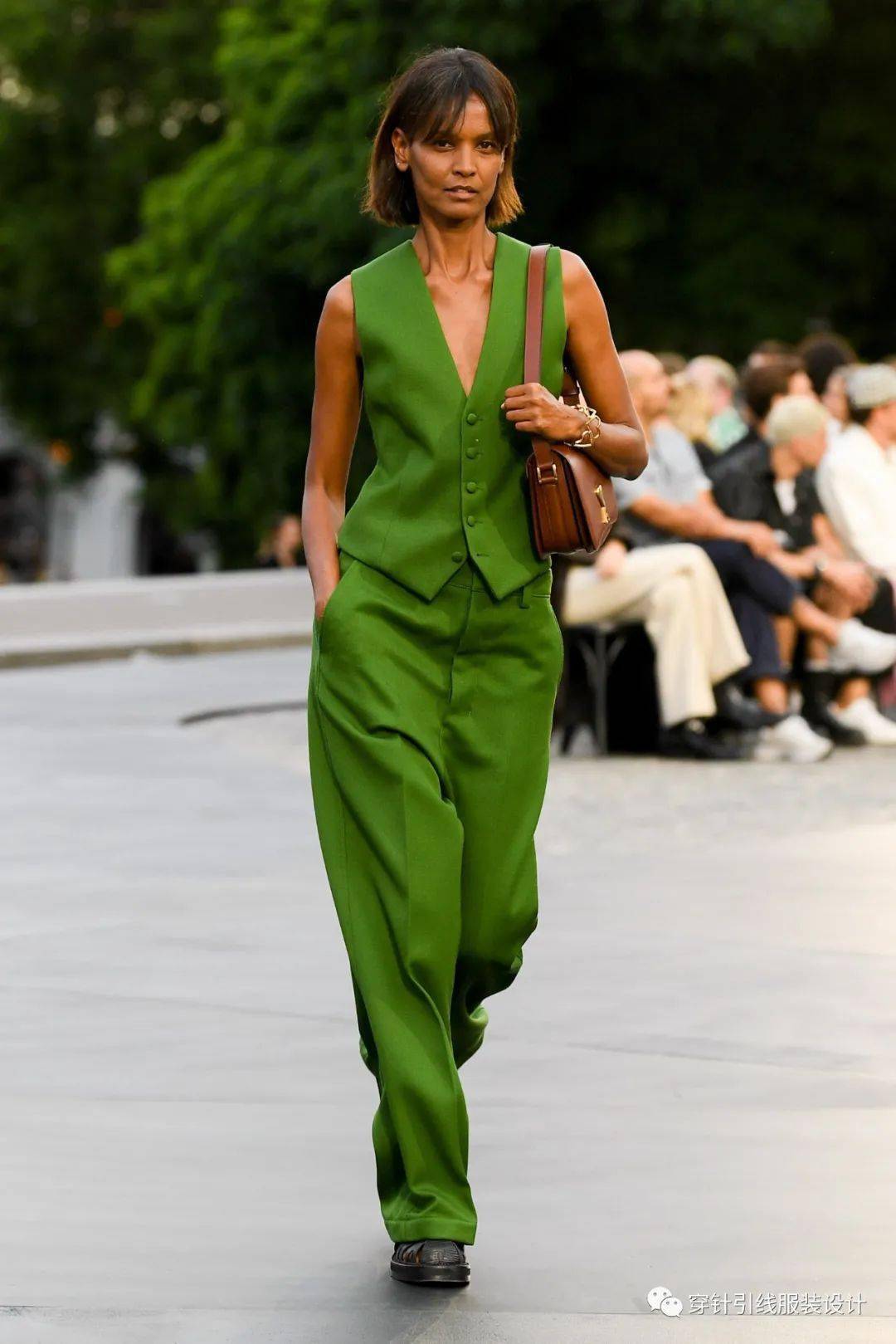 秀场| ami paris 2023 春季男士时装秀-是一封写给