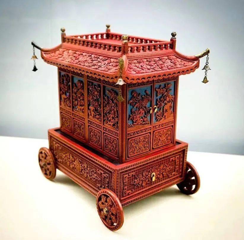 剔红十二花神图宫车式文具箱 清代不仅是养花与爱花之人会庆祝花朝节