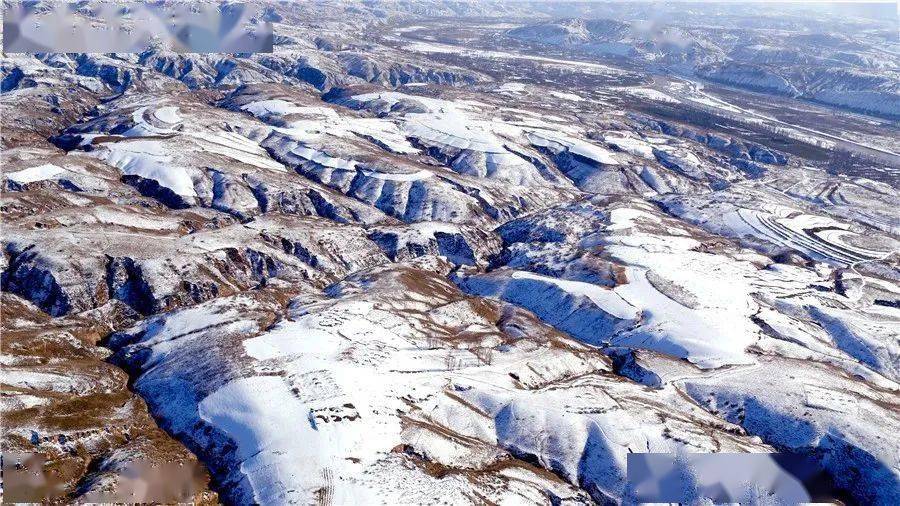 古亭飞檐送给春天的你想把"诗情画意"的雪景与春重逢季节的馈赠总是