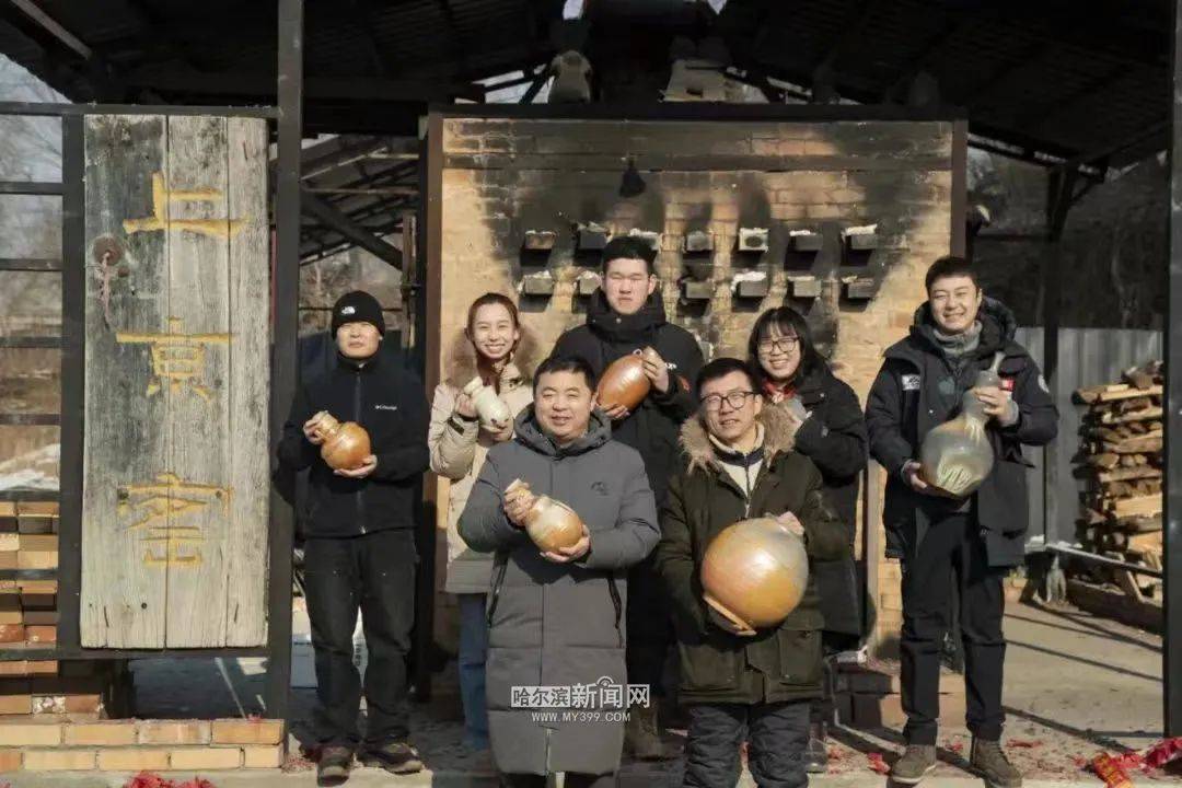 哈师大雕塑教研室主任,窑主王仁亮及团队成员表示,一定要发挥学校专业