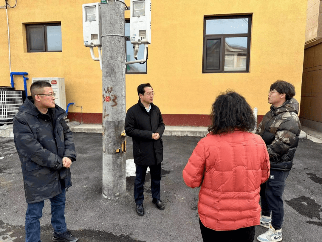 前晏子村,后晏子村和马坡镇衙门村检查农村人居环境整治工作