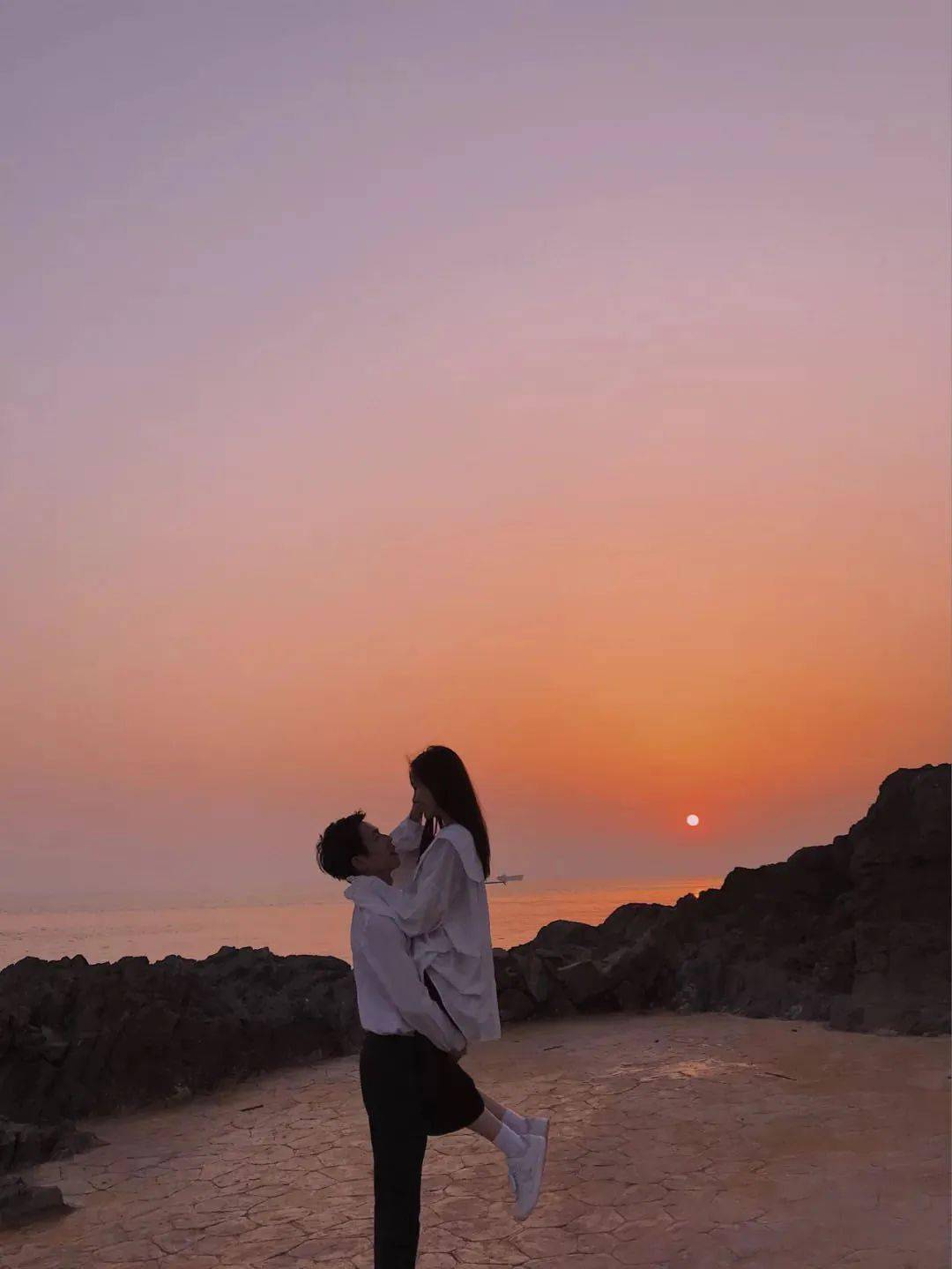 百岛浪漫指标|以爱之名,奔赴山海_烟花_情人节_灯塔