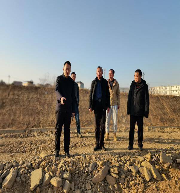 推进经济社会高质量发展,近日,九江市柴桑区马回岭镇党委书记周靖凯