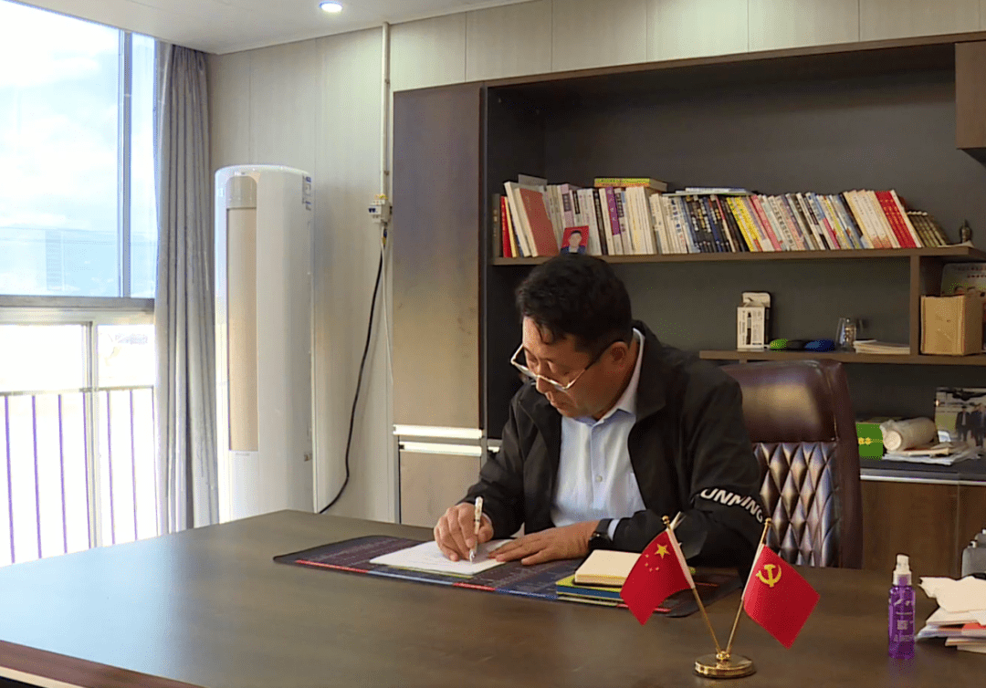 李树春:共同富裕的引路人_发展_农户_生产