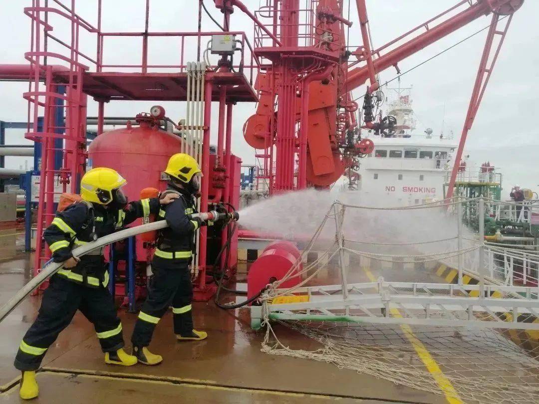 船舶消防设备—水灭火系统的常见问题和规范要求_水枪_消火栓_相关
