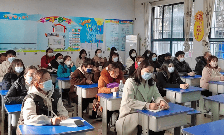 家校携手 共育三江娃_家长_孩子_校园