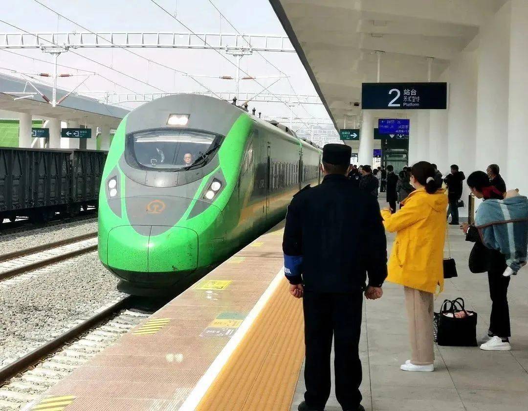 春运期间,越西站共接发20多万人