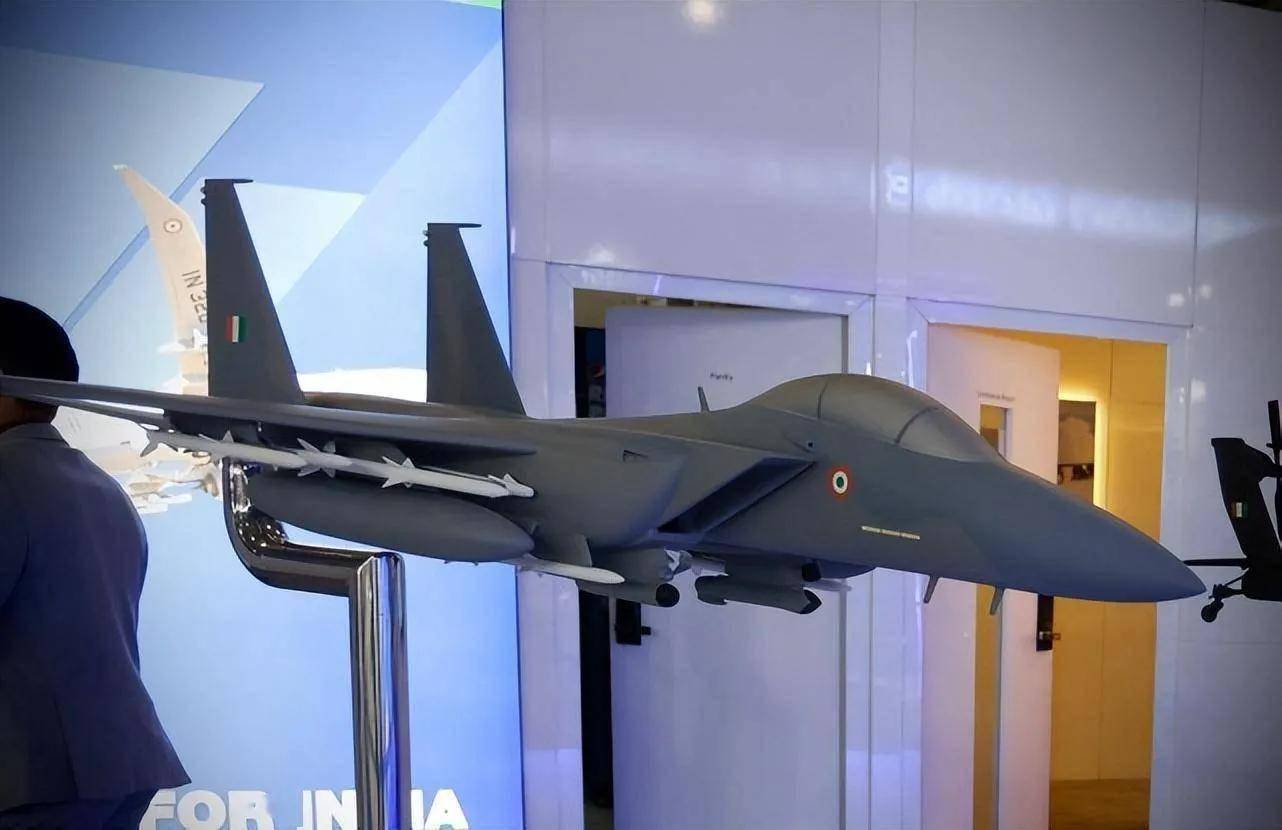美国向印度推销f21战斗机,要将俄法装备铲除?