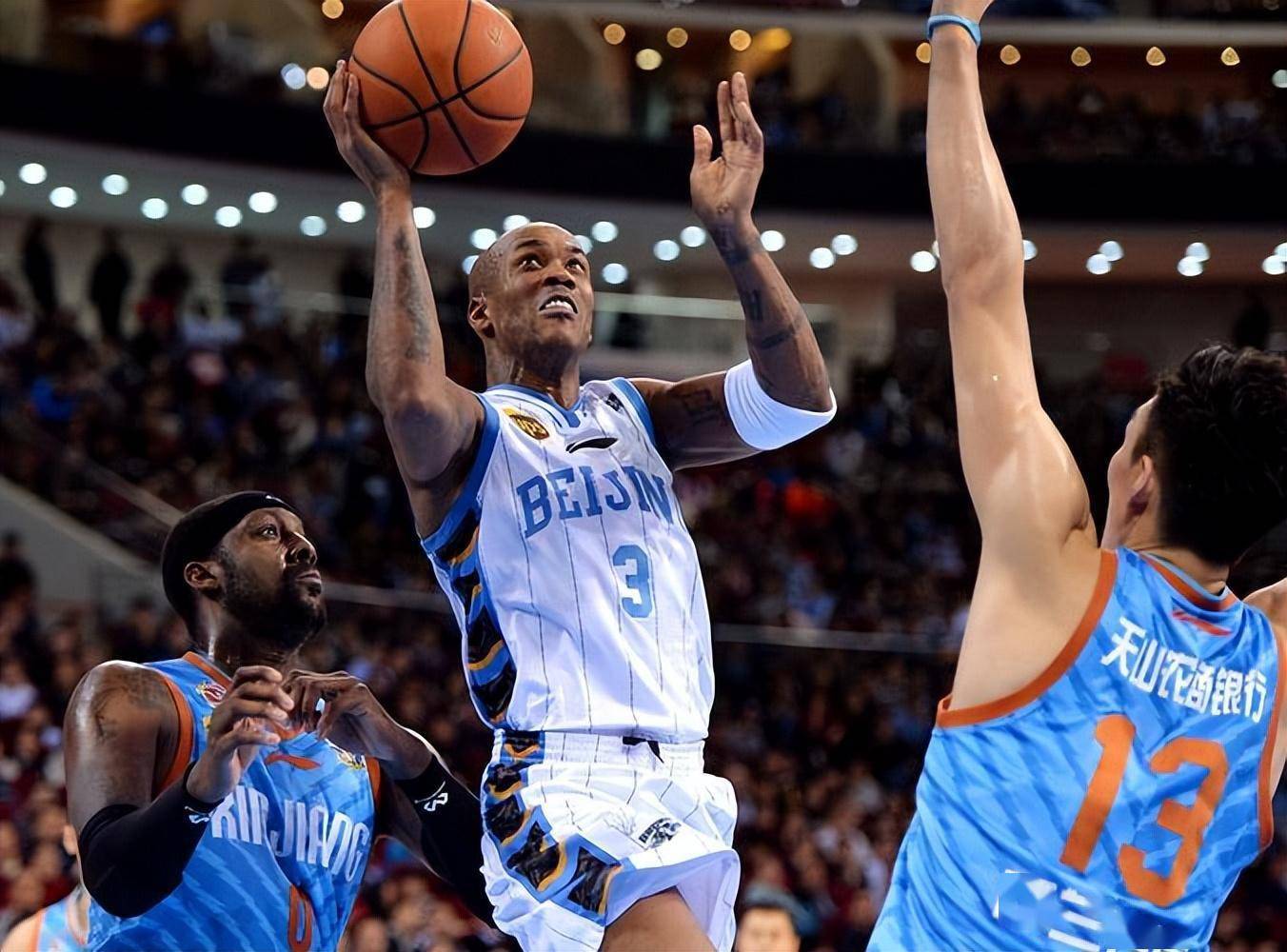 马布里在北京,迎来46岁生日!