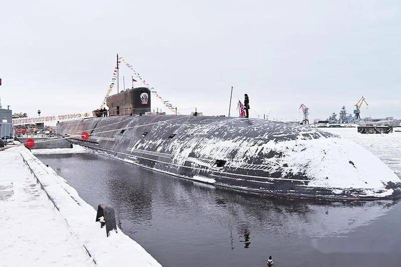 第六艘"北风之神"级战略核潜艇服役12月29日,"苏沃洛夫将军"号弹道