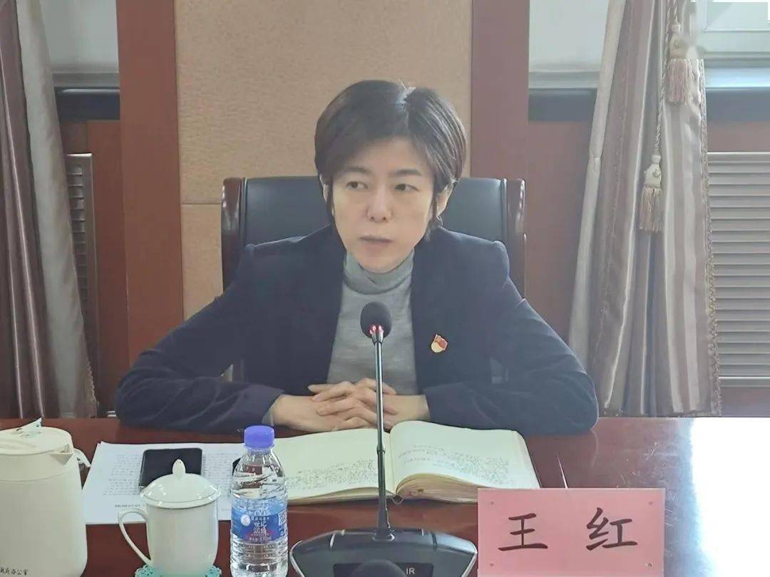 区工科局召开2022年度民主生活会