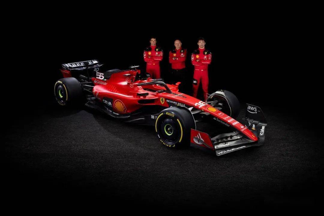 【全新赛季征途】scuderia ferrari全新f1赛车:sf-23震撼亮相并飞驰于