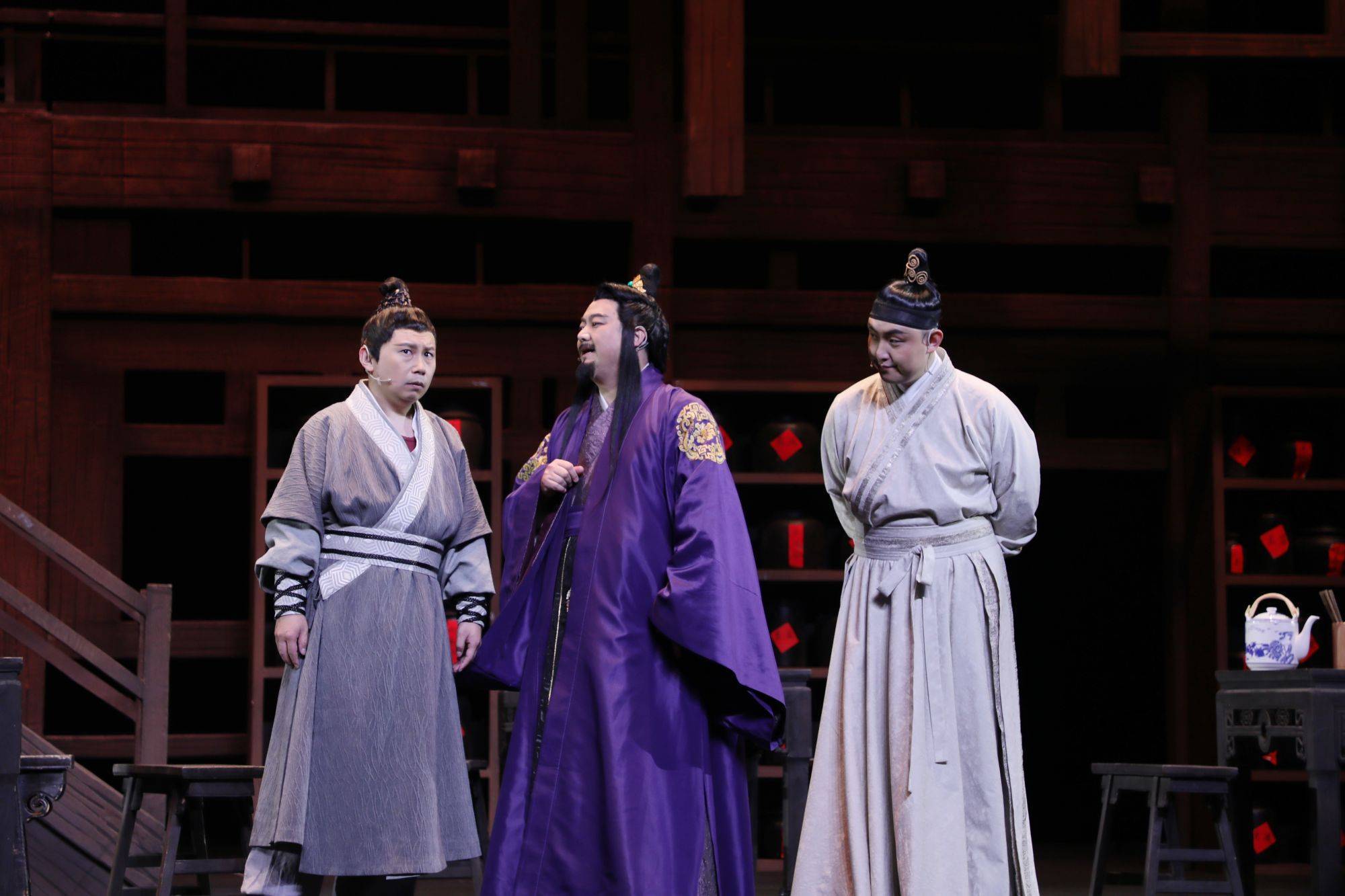 北京曲艺团原创相声剧《"有家"客栈》借古喻今说反诈