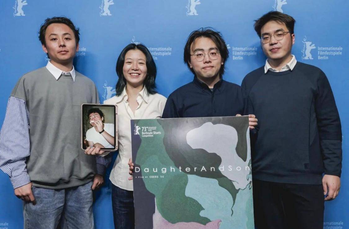 柏林电影节手记｜长沙女记者主演短片未获奖，伙伴互相打气：未来更好_竞赛_单元_颁奖