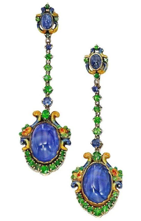 �������𣿾�Ȼ�е��ں�����ñ�ʯ�����죡