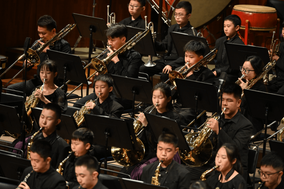 广州荔湾青少年交响乐团成立五周年庆典奏响"时光的声音"_荔湾区_美育