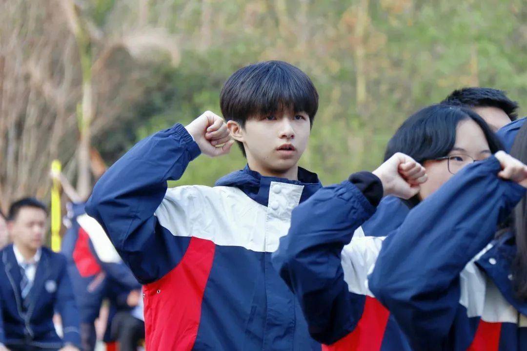 重庆七中举行高2023级百日誓师大会