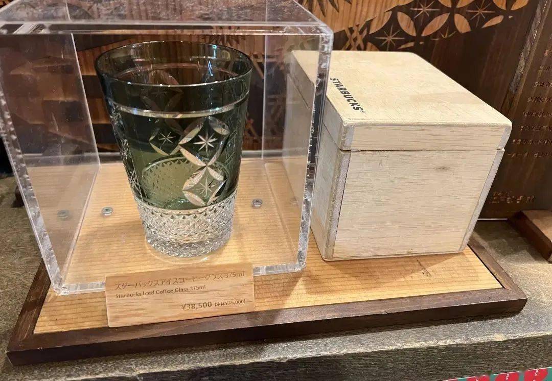 38张照片展示日本的奇葩之处_一家_火车_形状