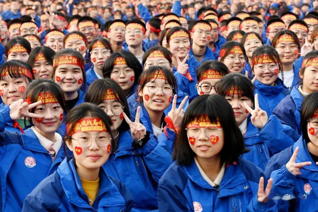 奋战百日·赓续辉煌 | 海泉高中隆重举行2023年高考百日誓师大会_高三