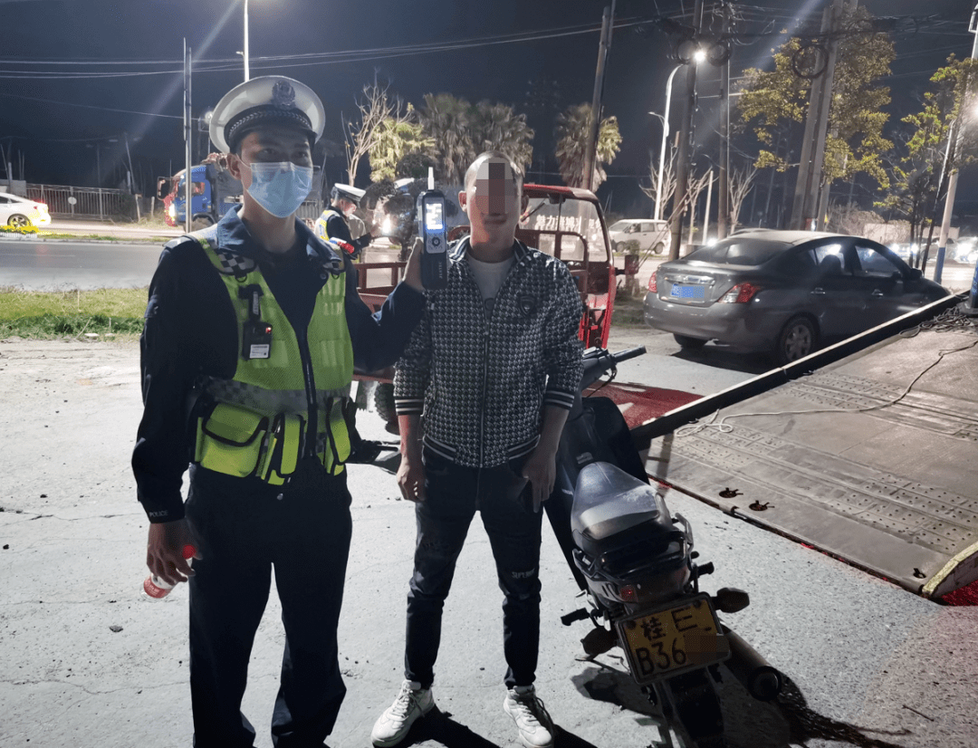 酒驾+无证+套牌！北海一男子被罚款3350元还面临行政拘留！_梁某_交通_机动车