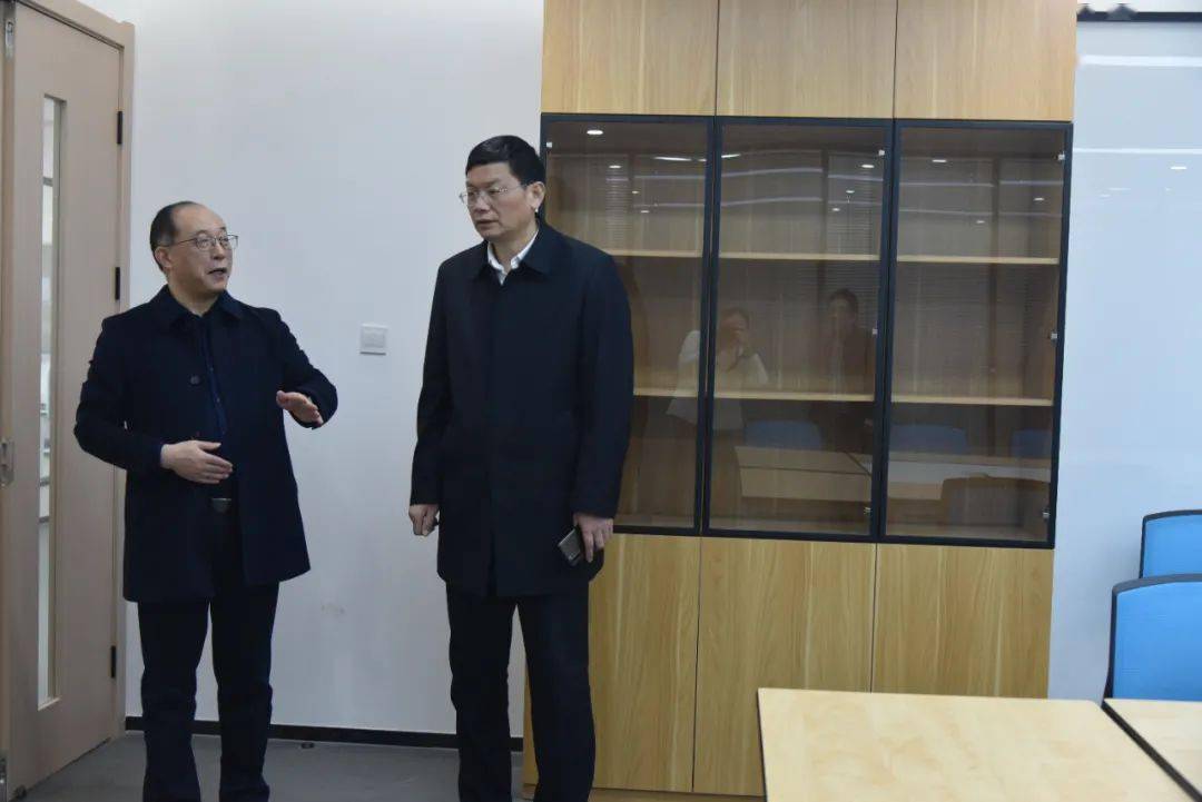 2月28日下午,江苏省淮阴中学党委书记,校长朱留明