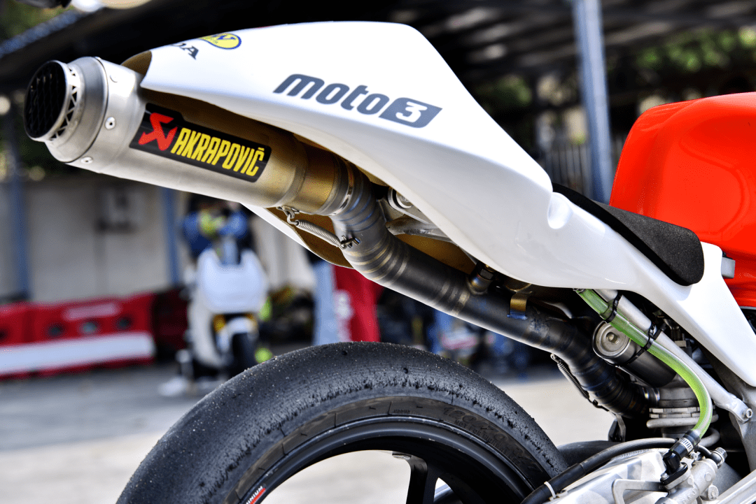 赛场实拍:hrc moto3 市售赛车 nsf250r_级别_车架_cc