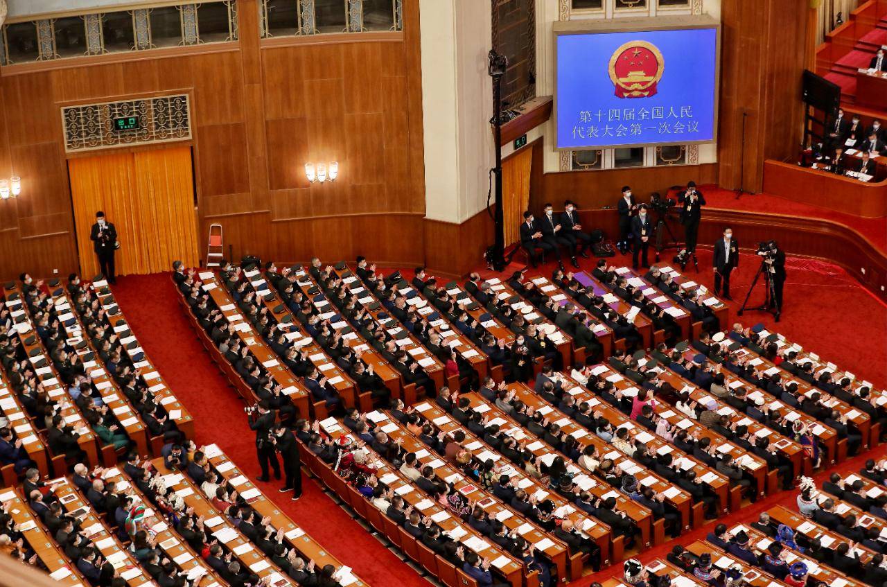 热图直击|十四届全国人大一次会议在京开幕_开幕会_活动_通道