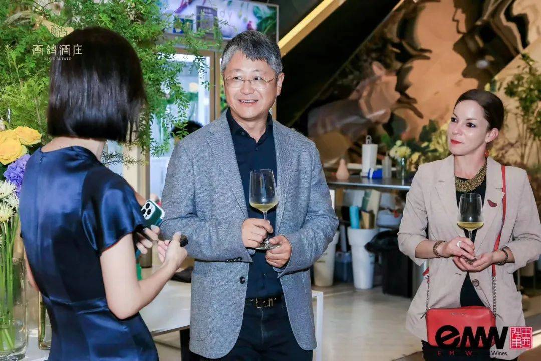 从勃艮第到贺兰山——法国人仙妮的"中国梦"_宁夏_世界_酒庄