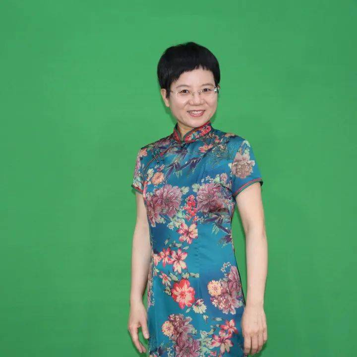 我们身边的优秀女教师……_教育_教学_实践