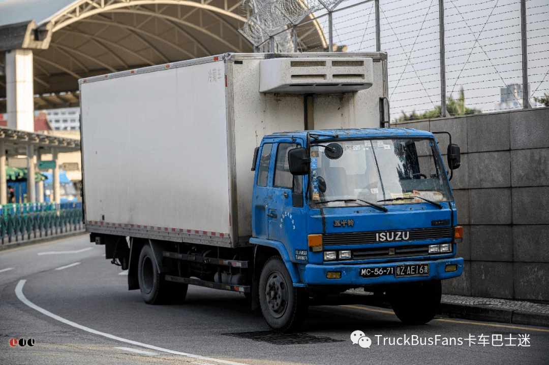 三十年老车依旧坚挺——澳门街头街拍日系卡车_搜狐汽车_搜狐网