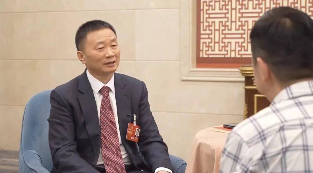 全国政协委员费功全:增大民间资本投入 促进公用事业高质量发展_政策