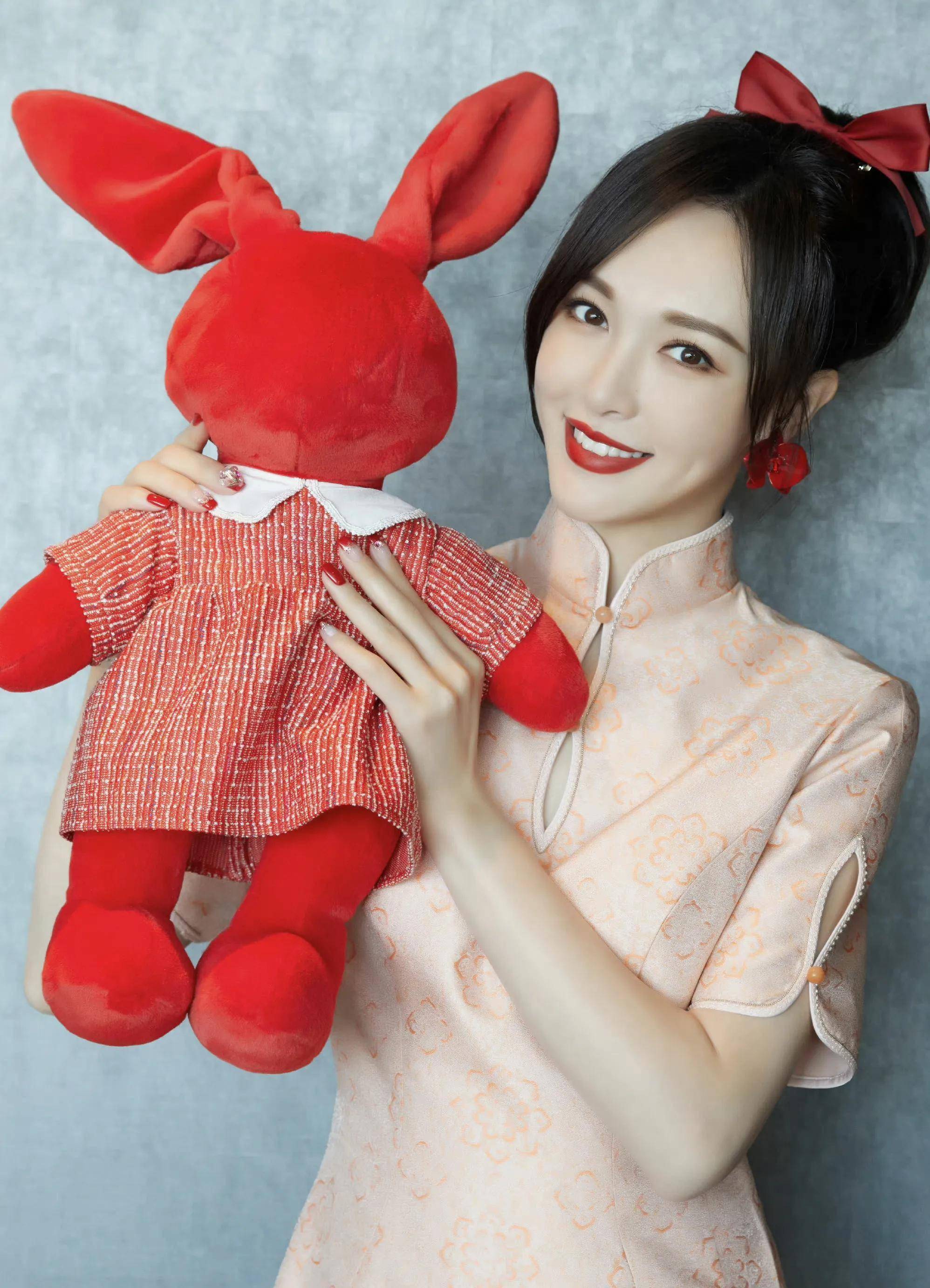 女星唐嫣写真合集:优雅唯美,温婉可人