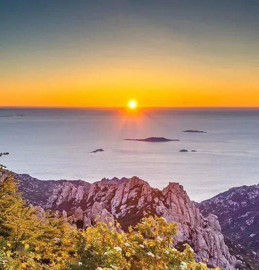 王剑冰 | 青岛看海_崂山_沙滩_海在