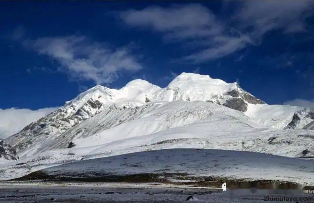 [西藏自治区]念青唐古拉山脉的三次首攀登山探险活动