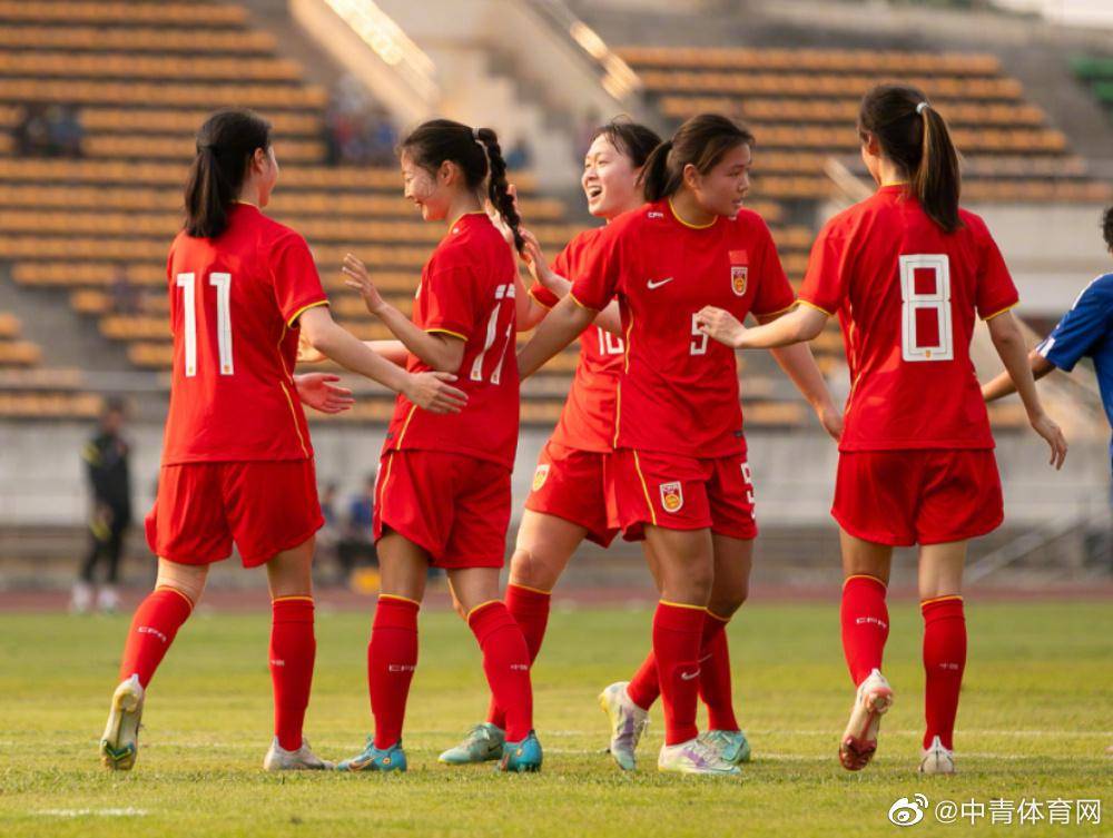 U20中国女足6-0胜中国香港，小将欧阳玉环上演帽子戏法