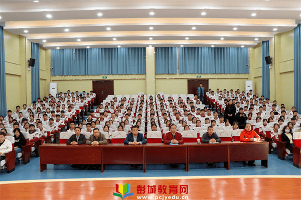 冲刺百日无悔青春 决战中考不负芳华——徐州市第二十二中学隆重举行