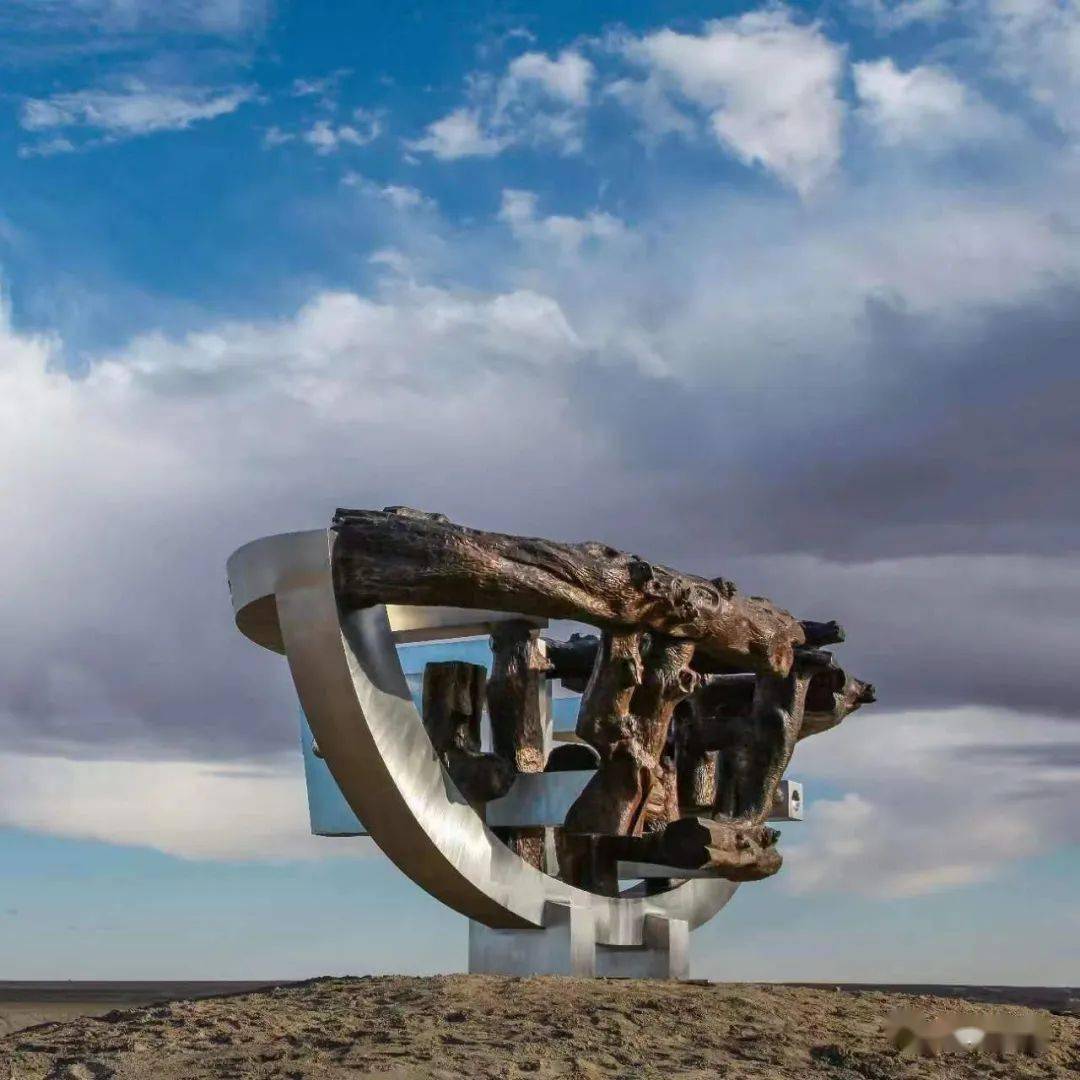 《雕塑》杂志 丨"艺术铸魂·方舟济世"——赵萌艺术作品回顾展"暨学术