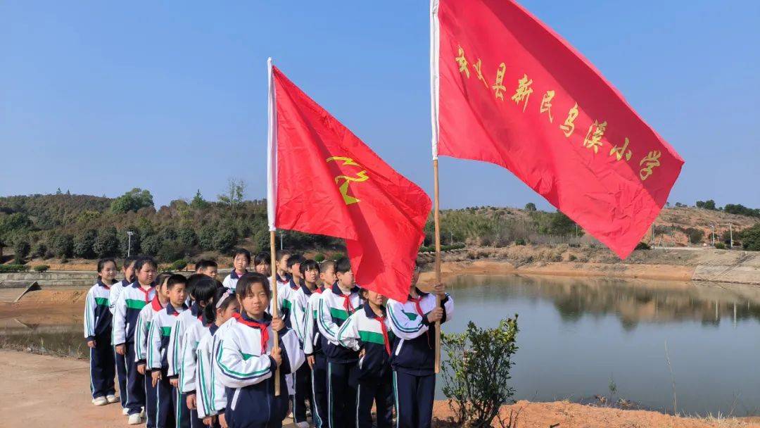 為倡導綠色環保精神,宣傳愛綠護綠,龍津鎮東門社區聯合安義縣民政局