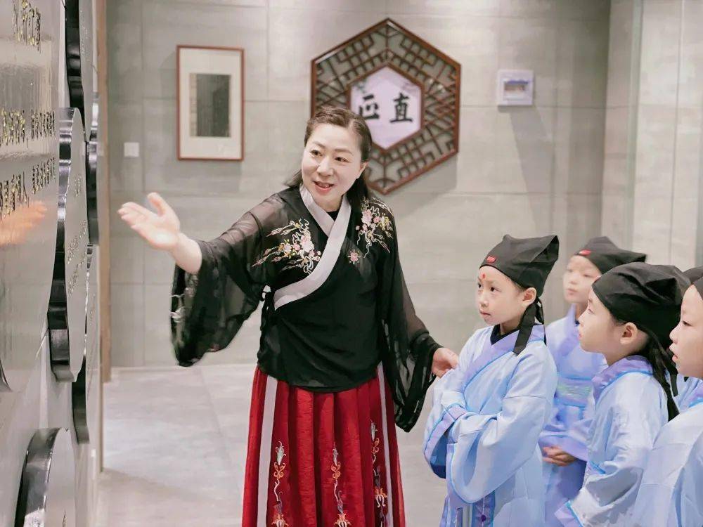 桐庐县徐凝小学