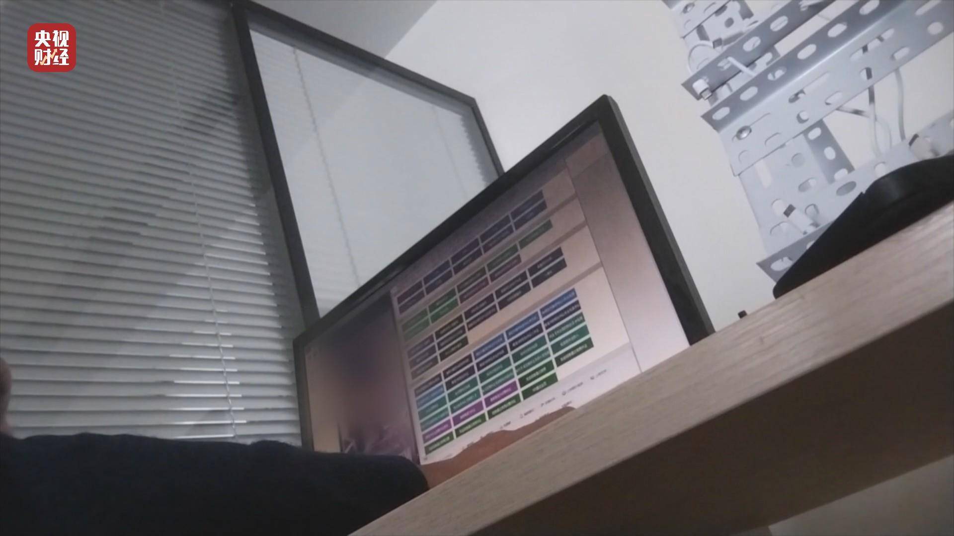 315����ح��ֱ���䱳�صġ�����ľż����һ̨�ֻ�֧��2��ˮ��