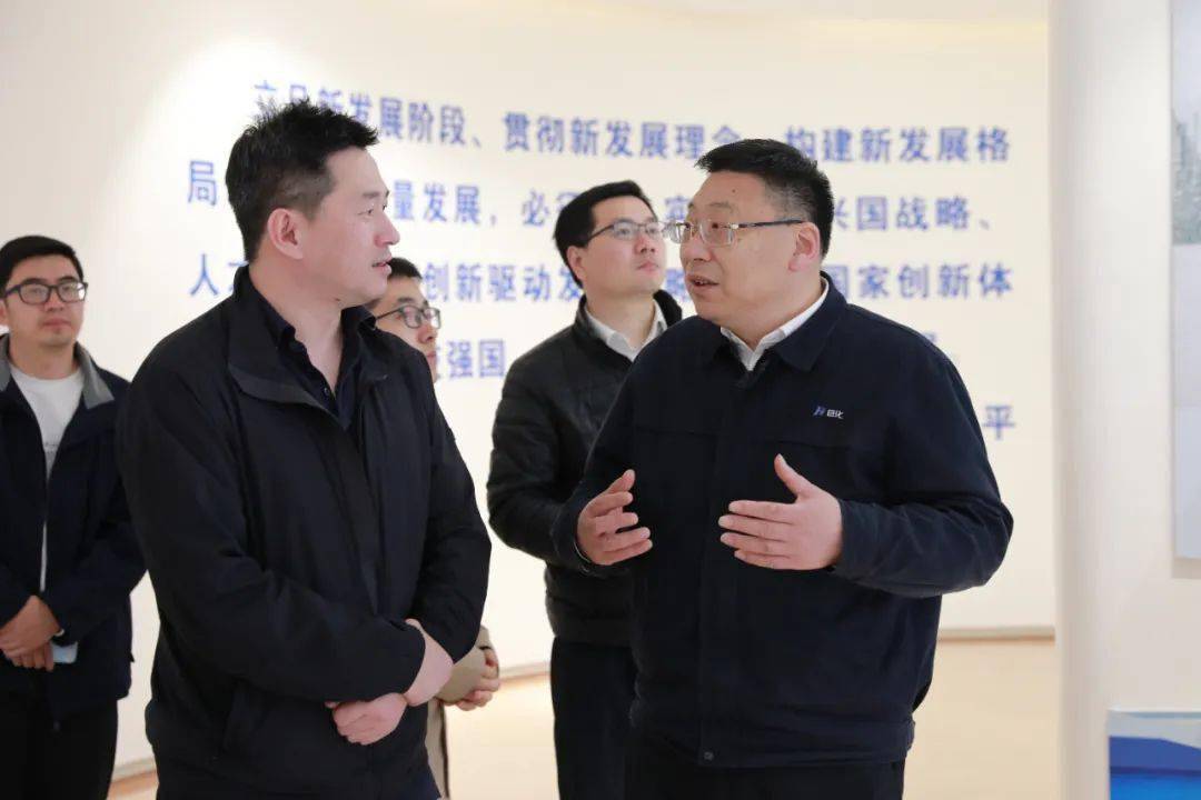华峰集团董事长尤飞宇到访巨化_变革_数智_发展