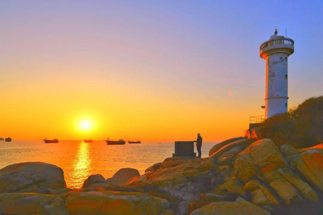 尤溪县尤溪口镇灯塔石狮市梅林灯塔予人直面逆境的勇气与力量予光明