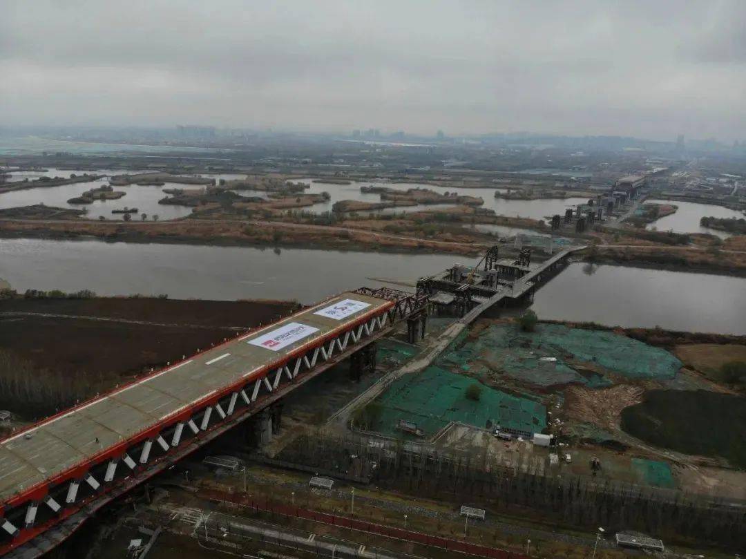 泾渭公轨合建桥效果图图片