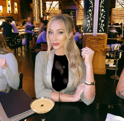 为了筹集善款,她把自己裸照发给了100万人_凯伦·沃德_澳洲_网友