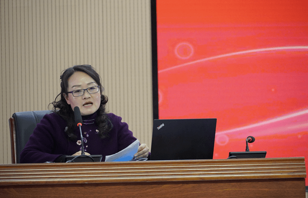 市教育科研究所英语研究员,遂宁市外语专委会理事杨宇在总结讲话中