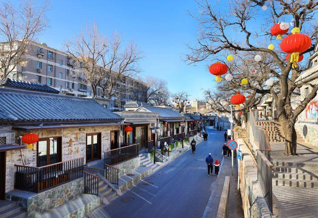 上午11:30 ,央视新闻直播探访京西古街模式口,石景山融媒同步转播